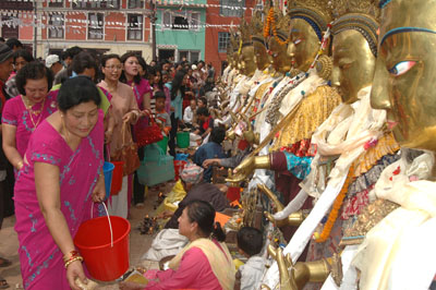 旧王都パタンにおける仏教徒の祭りSamayek